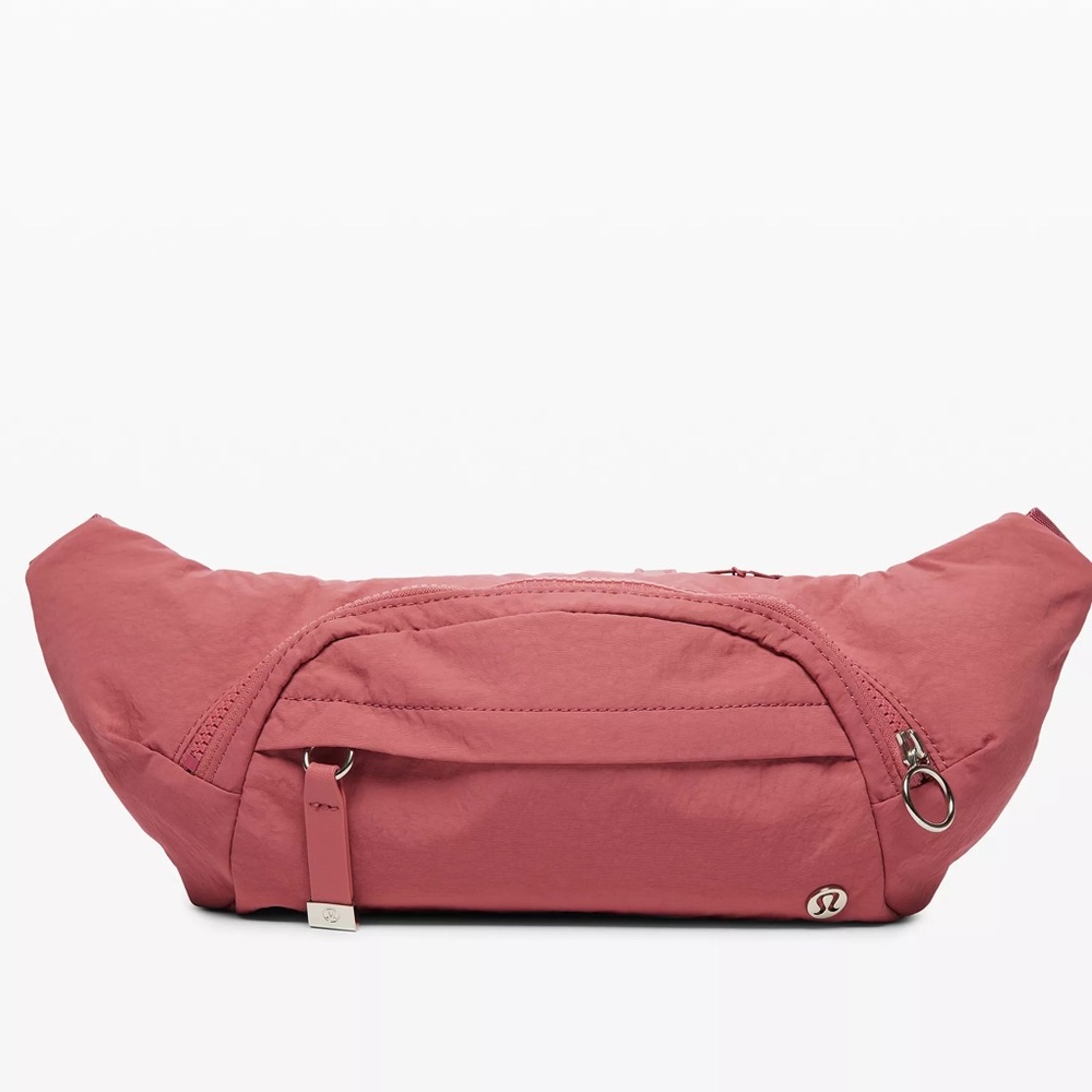 Lululemon Cherry tint ON THE BEAT BELT BAG *4.5L